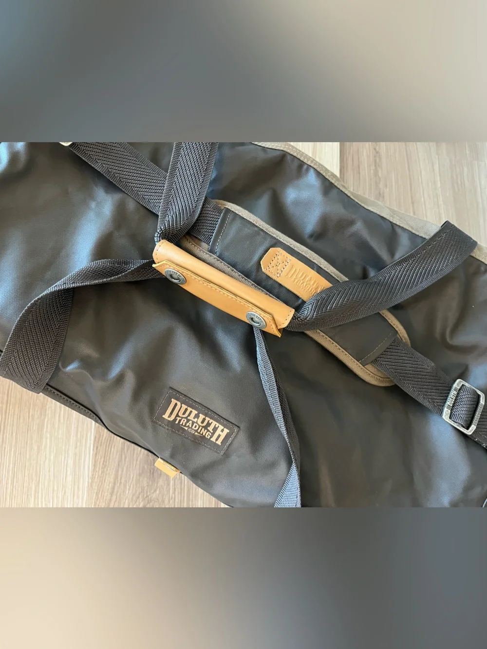 Duluth Trading Co Waxed Canvas Weekender Duffel Bag Brown Large Travel Carry On